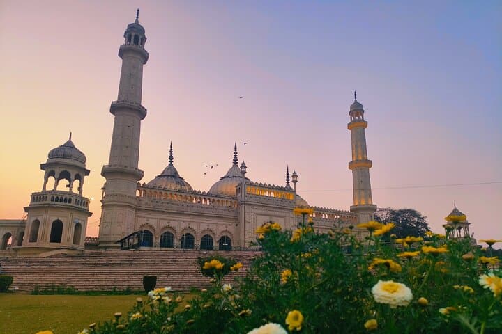 Lucknow Heritage Car Tour Explore Iconic Nawabi Imambaras 