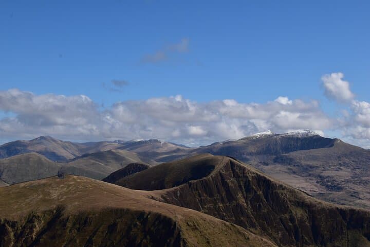טיול מודרך לאורך רכס נאנטל בצפון ויילס