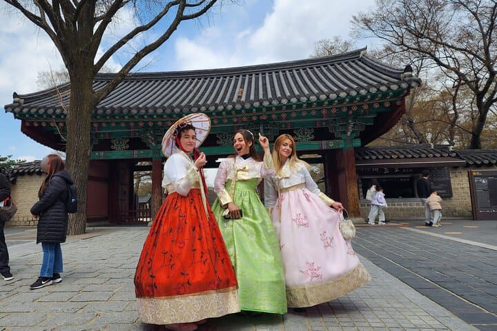 Jeonju Hanok Village and Maisan Tapsa Temple Day Tour From Seoul
