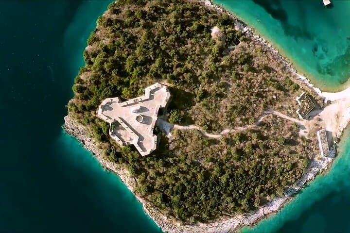 סיור פרטי בנופים המובילים של ריביירת אלבניה