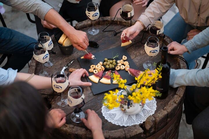 חדש! סיור טעימות אוכל בזadar וסיור הליכה מודרך בעיר העתיקה על ידי שושור