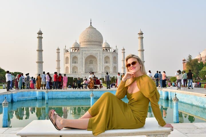 Bangalore to Taj Mahal, Agra day trip with return flights