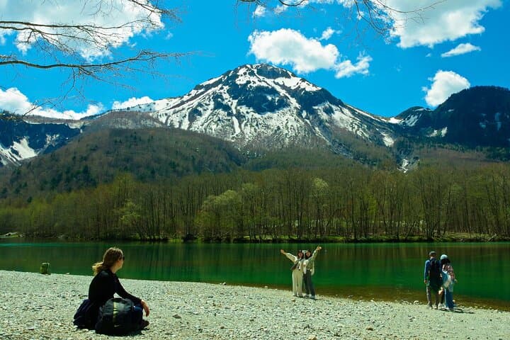 קאמיקוצ'י וטירת מאצומוטו: יום מושלם של טבע ומורשת