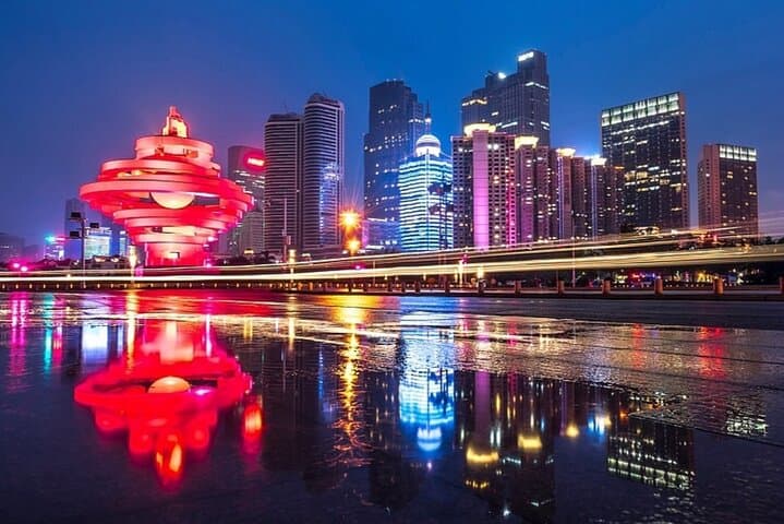 Qingdao After Dark: 4-Hour Illumination Tour with Options