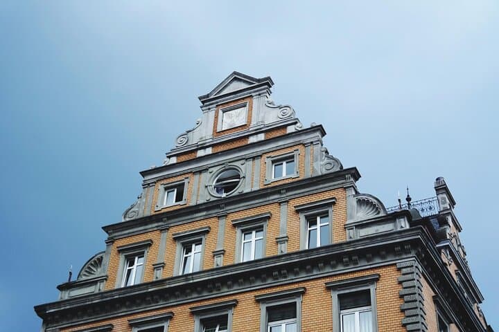 הליכה מפתיעה בקונשטנס עם מקומי