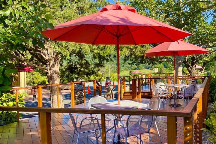 סיור יין היסטורי של 5 שעות על שם תומס ג'פרסון