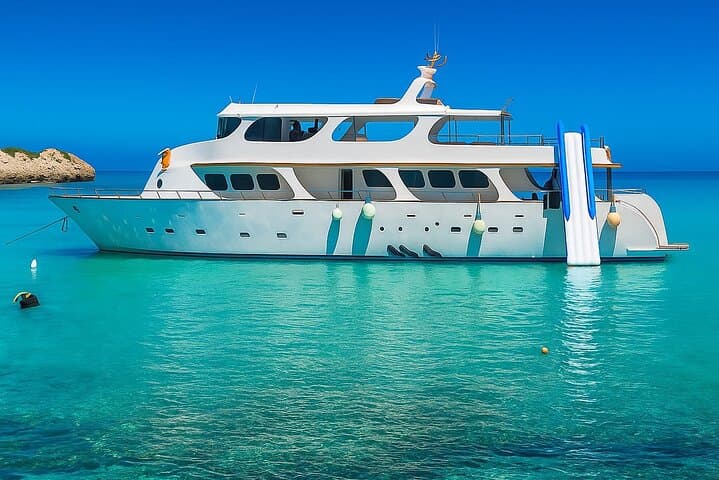 DREAM - Luxury Yacht - HUGE SLIDE - BBQ meal - 1 free drink