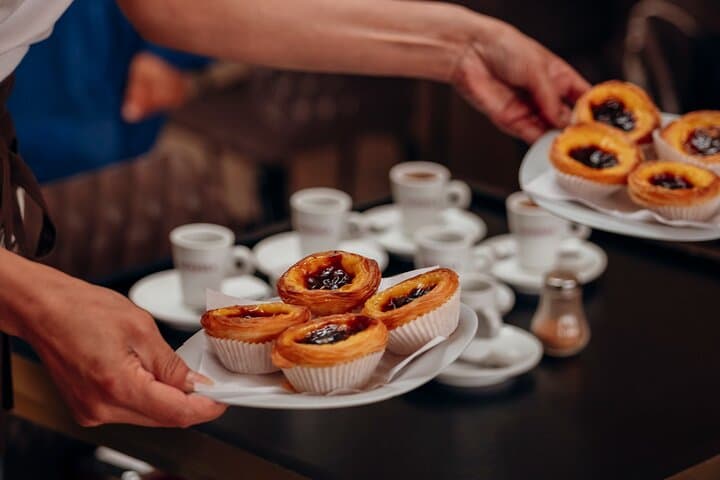 סיור טעימות אוכל ויין בפורטו עם אפשרות לארוחת צהריים או ערב