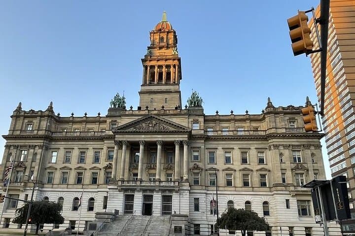 Detroit Guided Pedicab Tour Explore the City in Comfort