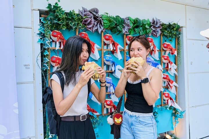 Tokyo: Asakusa & Sensoji ー Oldest Temple Walking Tour (2hrs)