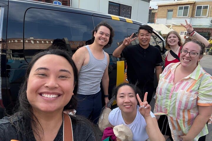 סיור טאקסי פרטי באנגלית באי ג'ג'ו (יום אחד, יומיים, שלושה ימים ו-1 עד 8 אנשים)