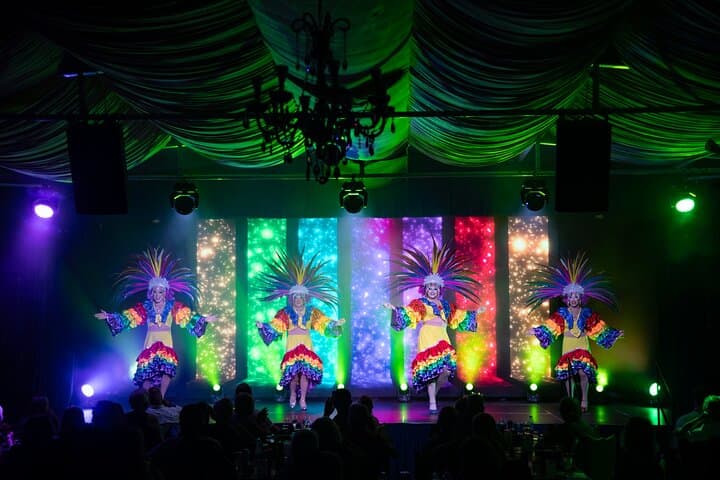 הצגת ערב במגוון סטארדסט