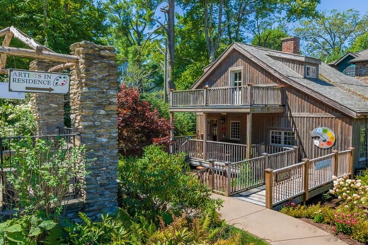 Blowing Rock Scavenger Hunt and Escape Game