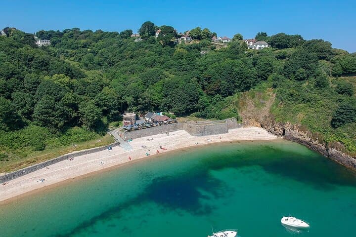 Island Hop to Guernsey from Jersey in just 1 hour