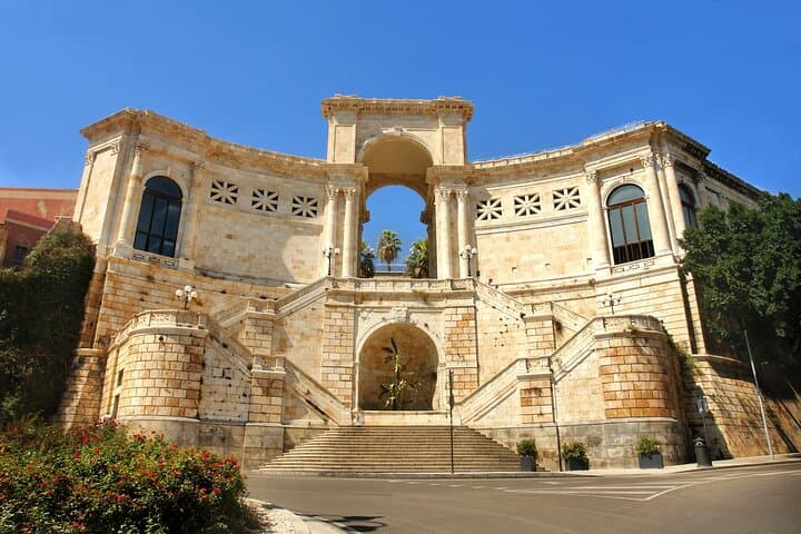 סיור פרטי בחצי יום באתרים של קאליארי