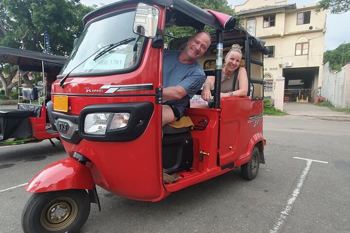 Negombo city tour by Tuk Tuk Hotel Pickup & Guide