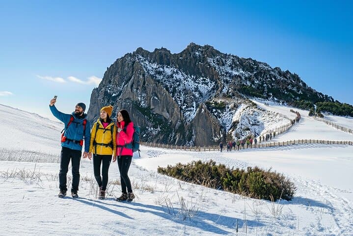 סיור מודרך מלא באתרי המורשת העולמית של אונסקו במזרח האי ג'ג'ו