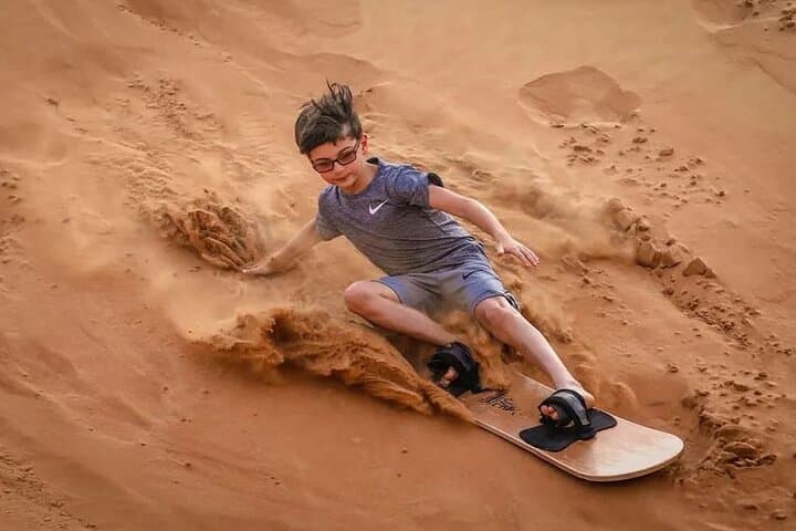 ספארי מדבר פרטי בבוקר עם רכיבת גמלים בדובאי