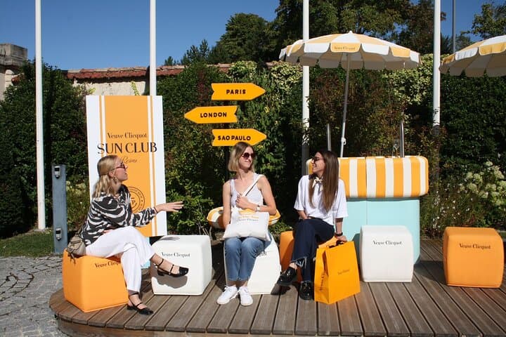 ריימס או אפרנה: יום מלא עם מגדלי משפחת ווב קיקו ואוכל צהריים