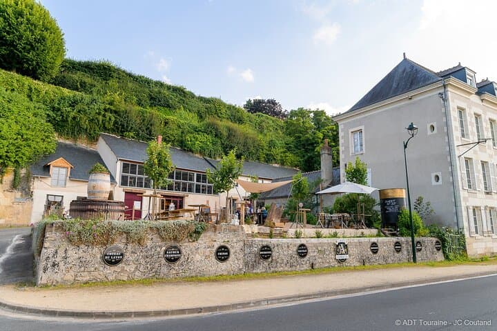 מערות אמבסיה, סיור וטעימת יין באמבוייז, עמק הלואר