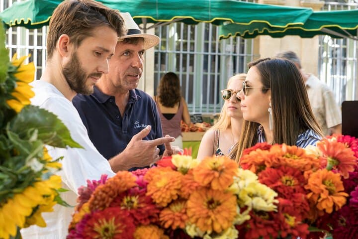 טיול יום לשוק ולכפרים בלוברון מאיקס-אן-פרובנס