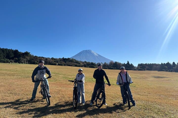 Private Full-Day Mt. Fuji Nature E-Bike Tour with Local Guide