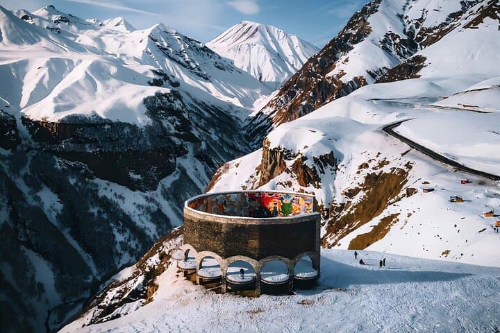 טיול יומי לקזבגי וגדוארי