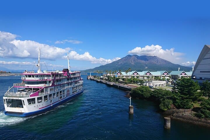 סיור חופי פרטי בקגושימה: סקרוג'ימה וסנגאן-אן