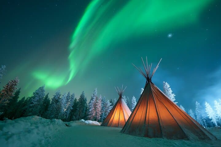 ציד אורות הצפון ברווניימי עם קמפינג וגריל עם העברה