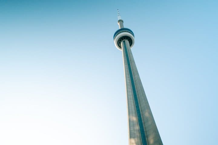 Toronto Premium Small Group Driving Tour with CN Tower 