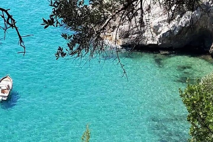 סיורי סירות בחוף אוליסס