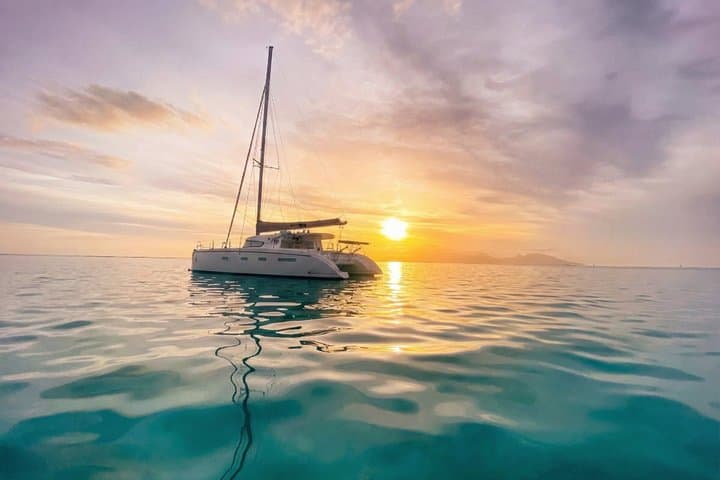 Luxury Catamaran Sunset Semi-Private & Greek Gastronomy in Athens