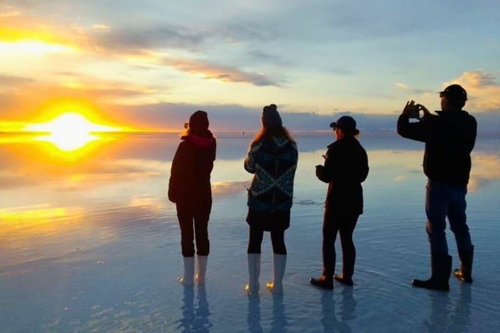 Your Best Uyuni Experience: 3-Day Salt Flats, Lagoons & Deserts