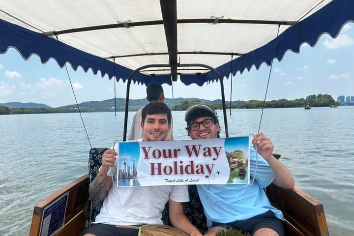 הטוב ביותר מהאנגזו: סיור מקיף באטרקציות המרכזיות של העיר