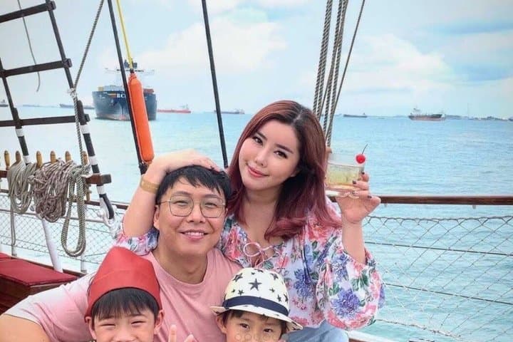 Royal Albatross - 2026 Mother's Day Cruise with 4 Course Dinner