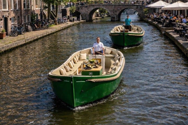 Utrecht Open Boat Canal Cruise with Drink Option
