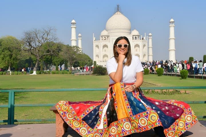 From Delhi: Sunrise Taj Mahal & Agra Fort Tour with 5 Star Lunch