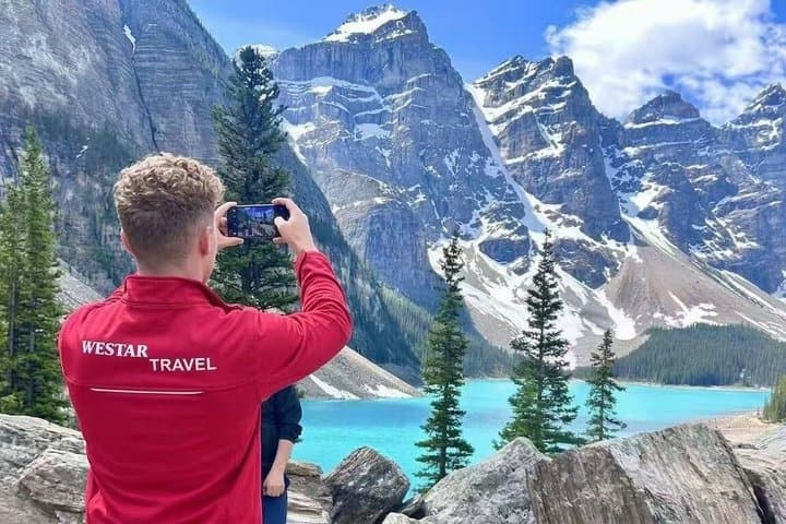 Lake Louise,Moraine Lake,Emerald Lake from Banff,Canmore,Calgary