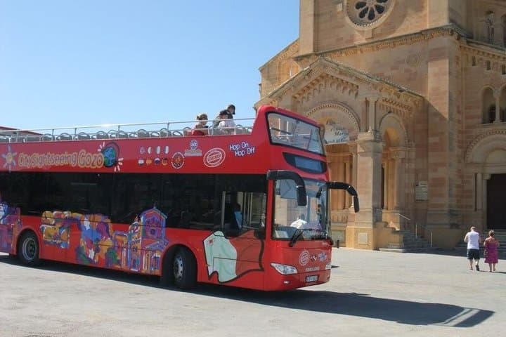 סיור האוטובוס של סיטי סייטסינג גוזו עם עלייה וירידה