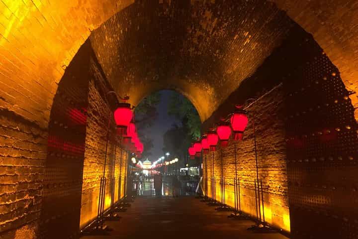 סיור פרטי - סיור אוכל של שי'an ועיסוי סיני מסורתי