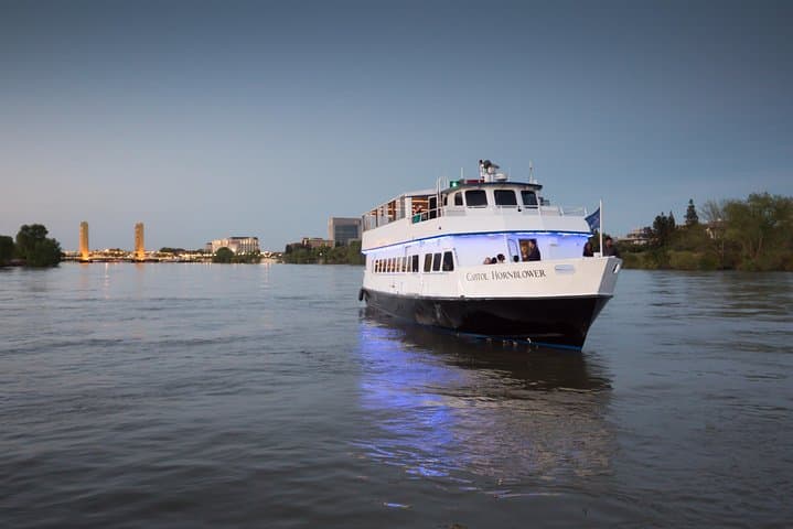 City Cruises Sacramento: Rock the Yacht Cocktail Cruise 21+
