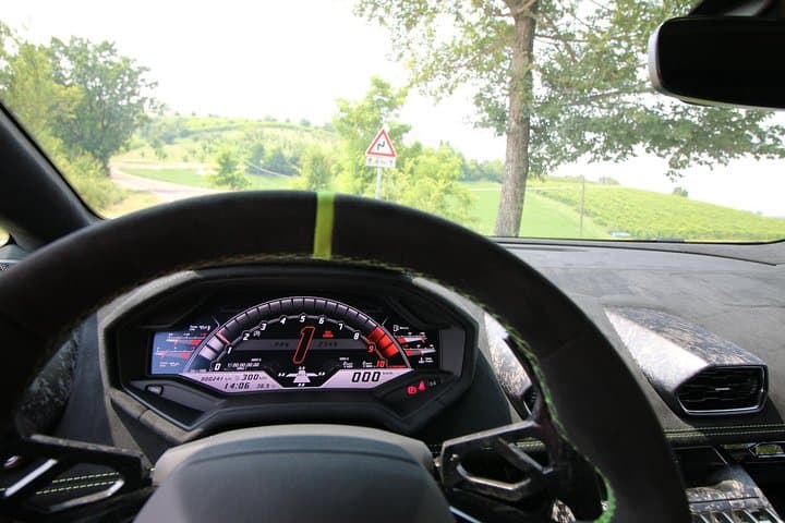 PUSHSTART LAMBORGHINI HURACAN PERFORMANTE-Test Drive Maranello