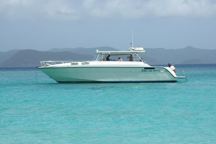 סיור שנורקלינג באי סט. ג'ון מספיר ומארגריטוויל