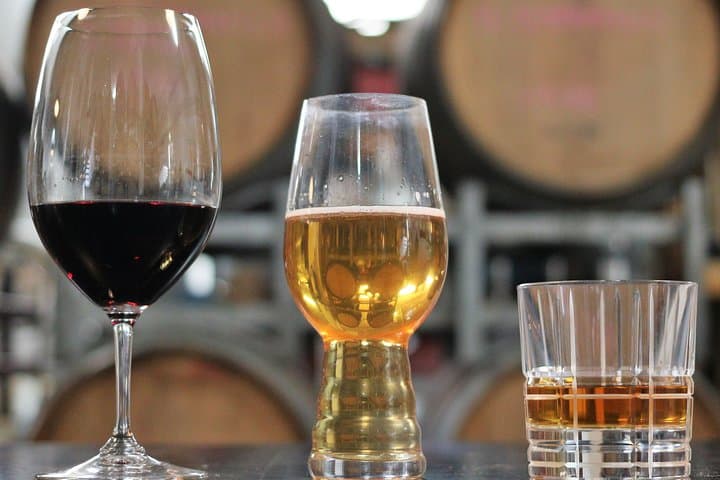 סיור במבשלת הבירה, היקב ומזקקת קנברה