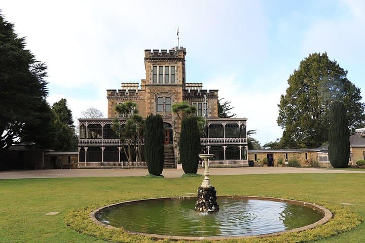 עיר דאנידין, חיות בר וטירת לרנך