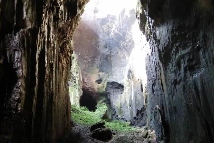 שייט בנהר קינבטנגאן מסנדקן.