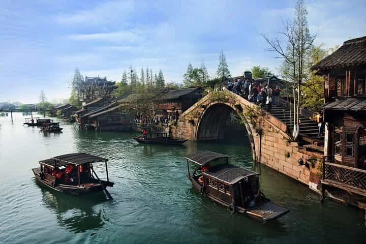 Private Zhujiajiao Water Town with VIP Class Night River Cruise