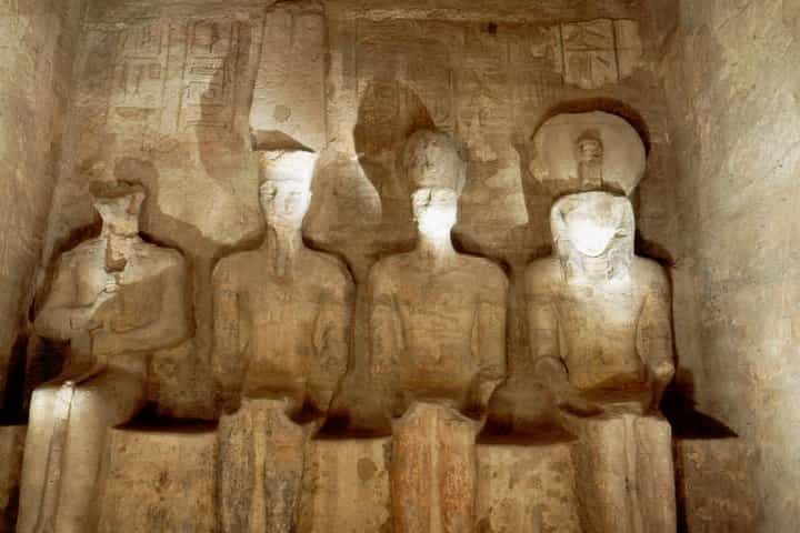 סיור פרטי לאבו סימבל מאסואן עם רכב