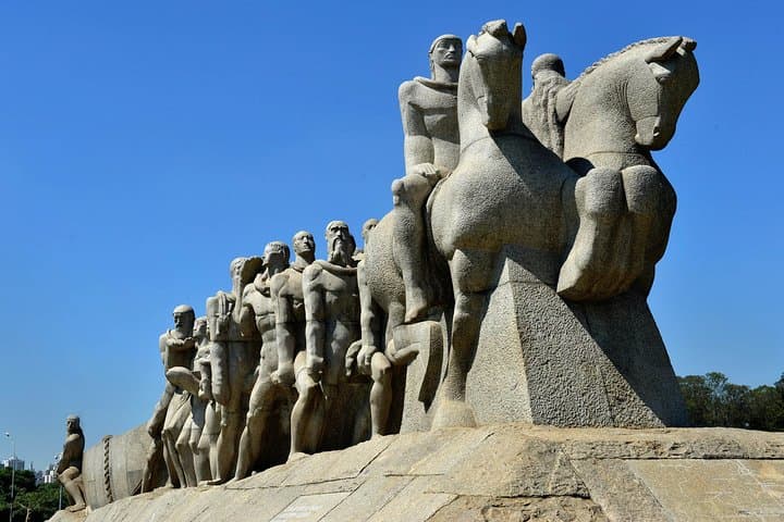 סיור פרטי בסאו פאולו עם פארק איביראפוארה, avenida paulista וביקור במרכז העיר