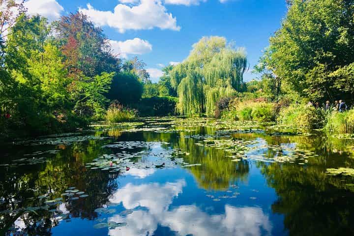 Monet's Gardens & House-Private Giverny Tour From Paris